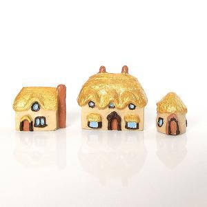 Set Of 3 Mini European Thatched Cottage Collection