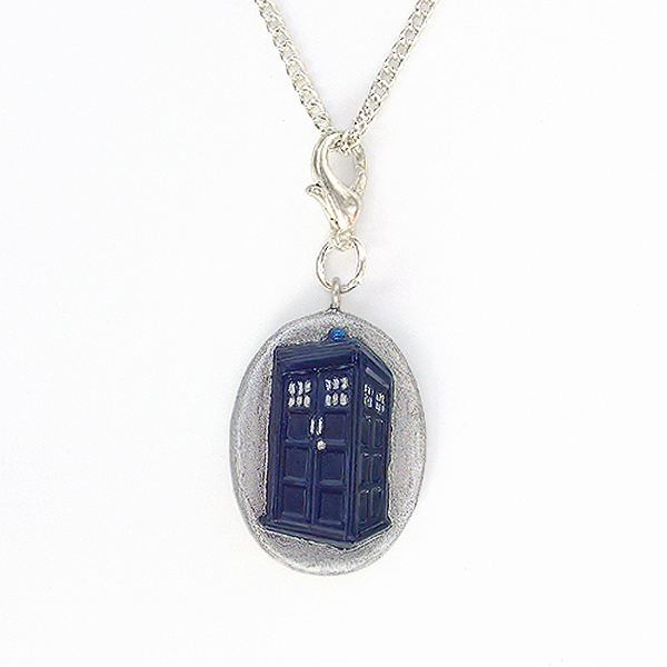 Doctor Who Tardis Charm Pendant With Silver Chain Necklace