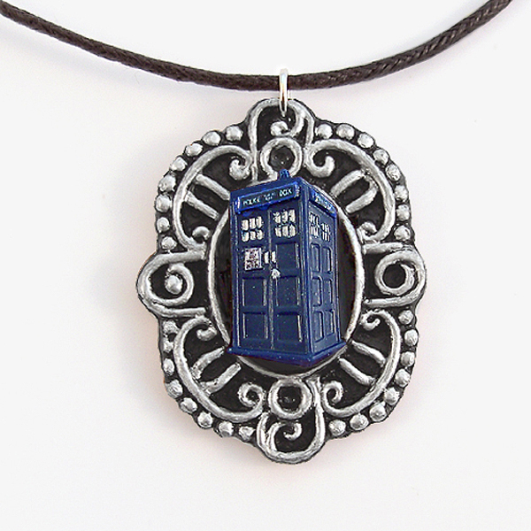 Doctor Who Tardis Victorian Cameo Pendant And Necklace